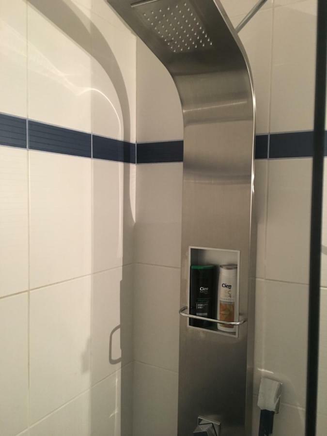 كاندية Central 2-Bedroom Luxury Apartment المظهر الخارجي الصورة