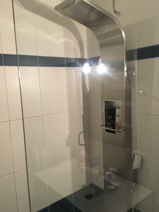 كاندية Central 2-Bedroom Luxury Apartment المظهر الخارجي الصورة